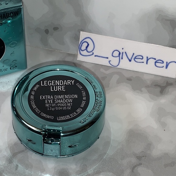 LEGENDARY LURE Alluring Aquatic Extra Dimension Eyeshadow Collection MAC - Picture 7 of 16